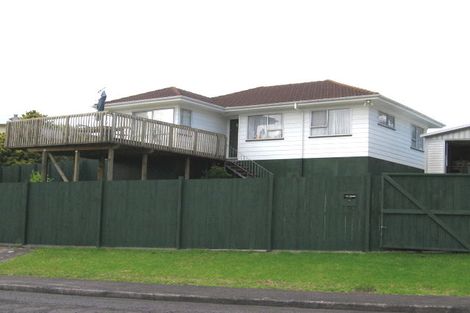 Photo of property in 3 Rapaki Place, Te Atatu Peninsula, Auckland, 0610