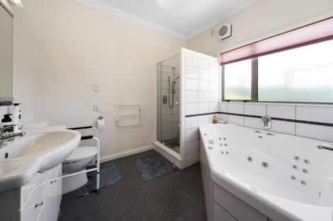 Photo of property in 46 Eskdale Road, Papakowhai, Porirua, 5024