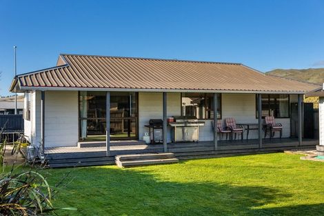 Photo of property in 16 Faulkland Drive, Witherlea, Blenheim, 7201