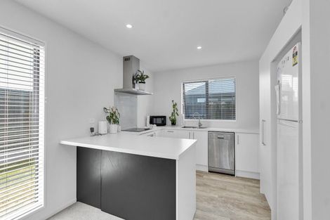 Photo of property in 18 Kura Lane, Aranui, Christchurch, 8061