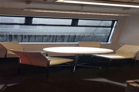 Photo of property in 1/108 Lincoln Road, Henderson, Auckland, 0610