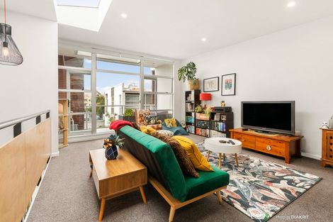 Photo of property in 3/306 Evans Bay Parade, Hataitai, Wellington, 6021