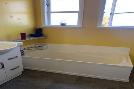 Photo of property in 59 Victoria Street, Carterton, 5713