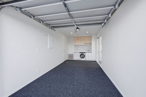 Photo of property in 33 Sorrel Crescent, Bucklands Beach, Auckland, 2012