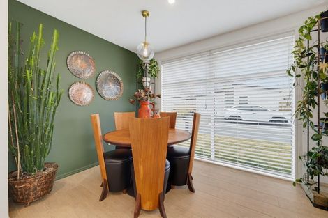 Photo of property in 4 Olearia Lane, Woodend, 7610