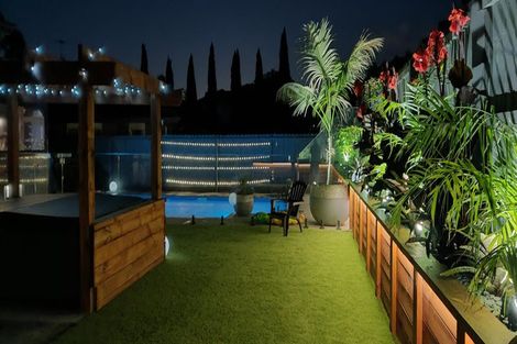 Photo of property in 18 Parkhaven Drive, Rosehill, Papakura, 2113