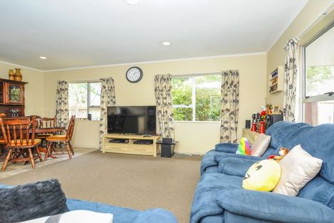 Photo of property in 3/9 Cameron Place, Ranui, Auckland, 0612