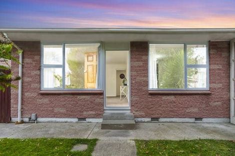 Photo of property in 10 Packe Street, Edgeware, Christchurch, 8013