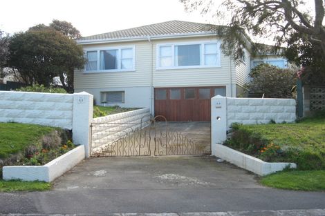 Photo of property in 69 Trelissick Crescent, Ngaio, Wellington, 6035