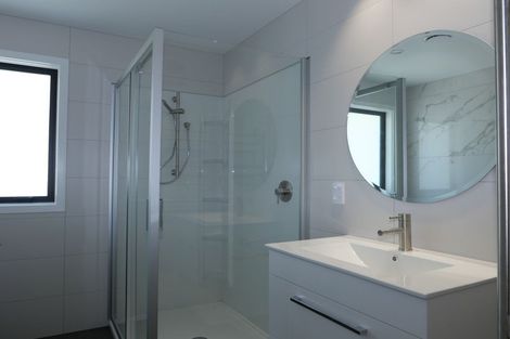 Photo of property in 13 Wilson Way, Waikanae, 5036