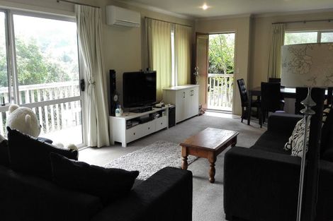 Photo of property in 24a Taylor Terrace, Tawa, Wellington, 5028