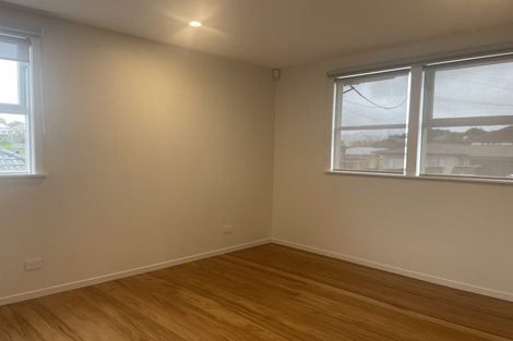 Photo of property in 45 Kelwyn Road, Kelston, Auckland, 0602