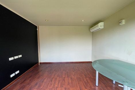 Photo of property in 1 Summerland Drive, Henderson, Auckland, 0612