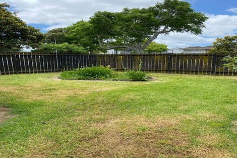 Photo of property in 2 Matua Place, Clendon Park, Auckland, 2103