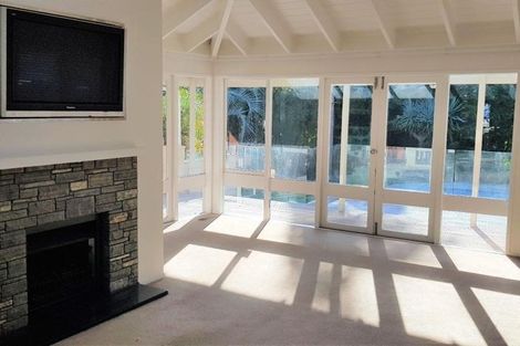 Photo of property in 36 Rewi Street, Torbay, Auckland, 0630