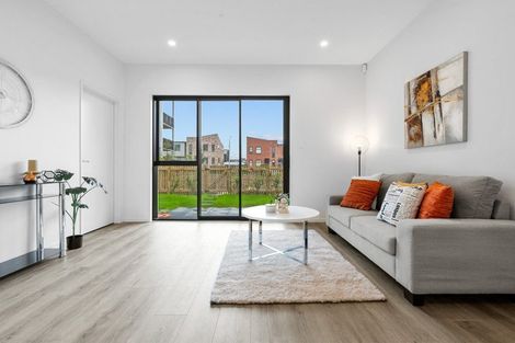 Photo of property in 10 Hokoteta Street, Mount Wellington, Auckland, 1062