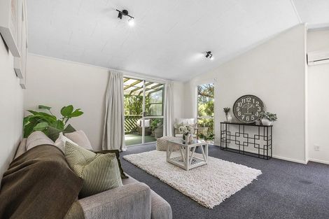 Photo of property in 21a Omapere Street, Whitby, Porirua, 5024