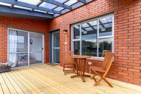 Photo of property in 6 North Foreland Street, Waihola, Milton, 9073