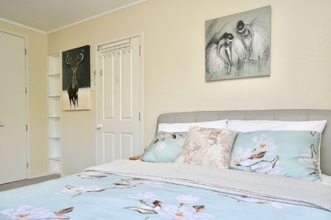 Photo of property in 11 View Road, Shelly Park, Auckland, 2014