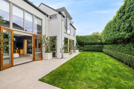 Photo of property in 131a Hamilton Avenue, Ilam, Christchurch, 8041