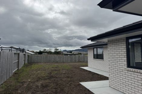 Photo of property in 39 Kaurinui Crescent, One Tree Point, 0118