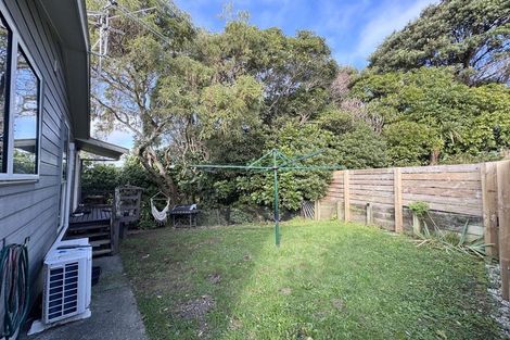 Photo of property in 27 Viewmont Drive, Harbour View, Lower Hutt, 5010