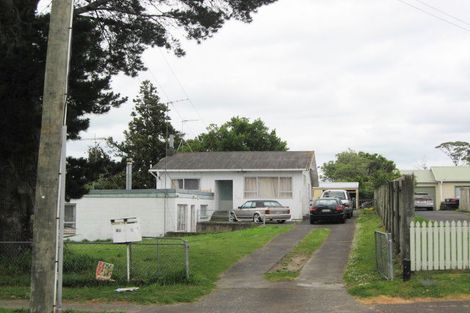 Photo of property in 4 Waimana Road, Conifer Grove, Takanini, 2112