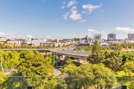 Photo of property in 4e/6 Piwakawaka Street, Eden Terrace, Auckland, 1010