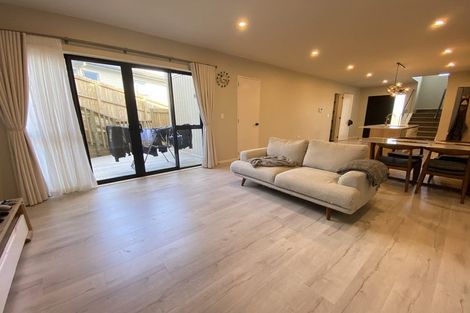 Photo of property in 13a Yule Place, Massey, Auckland, 0614