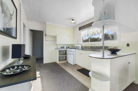 Photo of property in 6 Hughson Street, Waitara, 4320