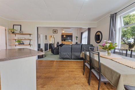 Photo of property in 8 London Street, Eltham, 4322