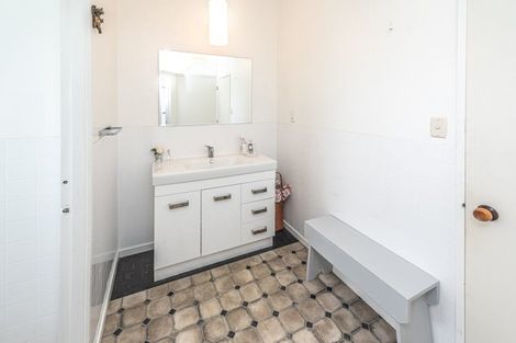 Photo of property in 4 Kapiti Terrace, Castlecliff, Whanganui, 4501