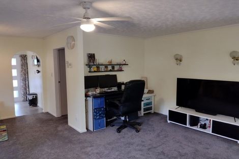 Photo of property in 1/26 Marlborough Street, Silverstream, Upper Hutt, 5019