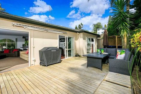 Photo of property in 9 Falstone Lane, Browns Bay, Auckland, 0630