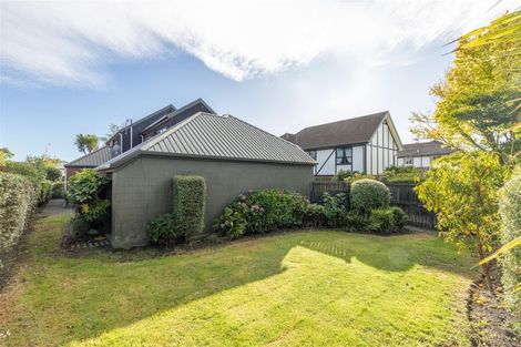 Photo of property in 80 Apsley Drive, Avonhead, Christchurch, 8042