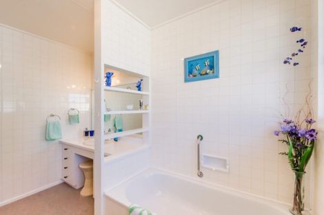 Photo of property in 244c Te Moana Road, Waikanae, 5036