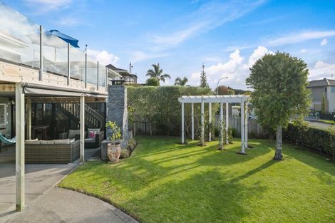 Photo of property in 48 Torkar Road, Clarks Beach, 2122