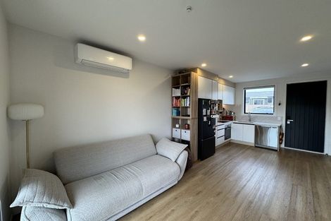 Photo of property in 27d Dawnhaven Drive, Te Atatu Peninsula, Auckland, 0610