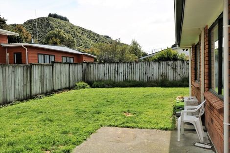Photo of property in 6 Pokaka Street, Birchville, Upper Hutt, 5018