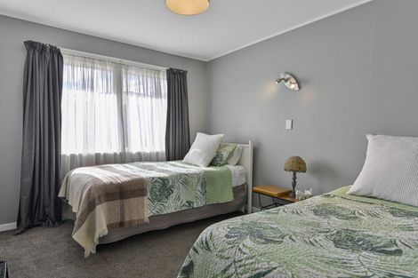 Photo of property in 221 Tudor Avenue, Mayfair, Hastings, 4122