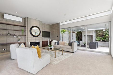 Photo of property in 25 Braemar Road, Castor Bay, Auckland, 0620