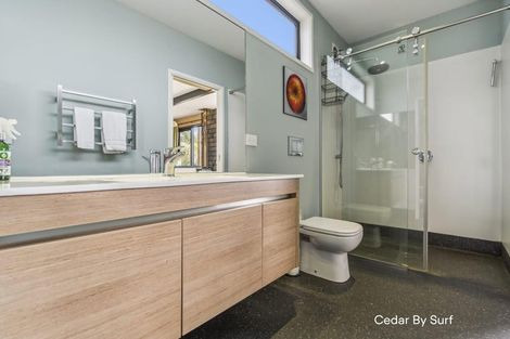 Photo of property in 14 Whaanga Road, Raglan, 3297