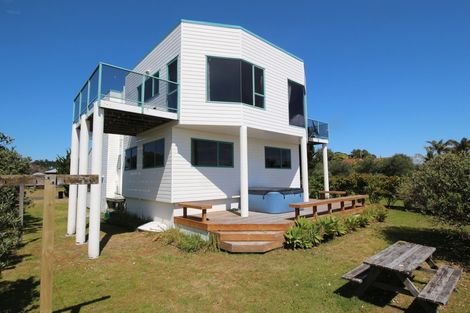 Photo of property in 344 Kenwood Drive, Matarangi, Whitianga, 3592