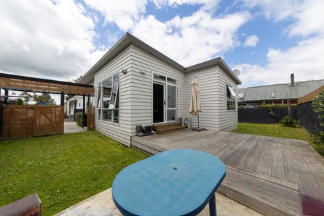 Photo of property in 10 Hereford Street, West End, Palmerston North, 4410