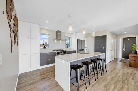 Photo of property in 9 Dundee Close, Darfield, 7510