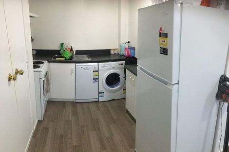 Photo of property in 20-21/66 Mount Eden Road, Mount Eden, Auckland, 1024