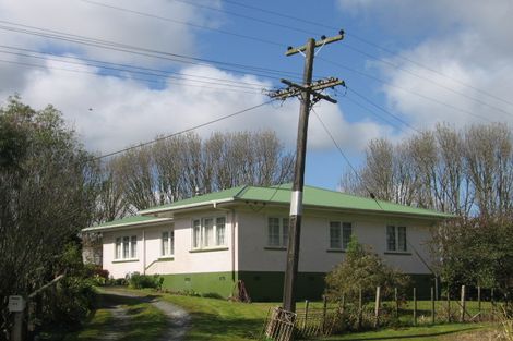 Photo of property in 44 Bickerstaffe Road, Maungaturoto, 0520