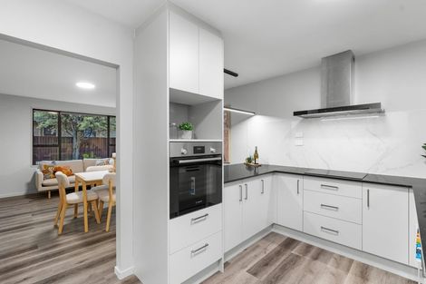 Photo of property in 12 Juniper Place, Burnside, Christchurch, 8053