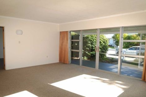 Photo of property in 1 Nola Avenue, Raumati Beach, Paraparaumu, 5032