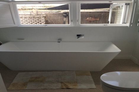 Photo of property in 27 Rauparaha Street, Waikanae Beach, Waikanae, 5036